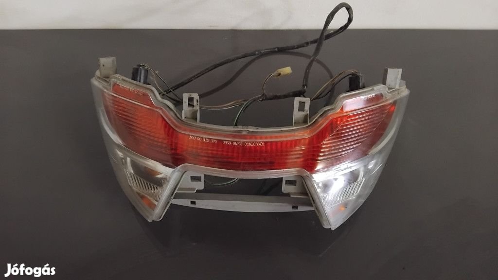 Suzuki Burgman 400 K7 Hátsó lámpa | 35710-05H0