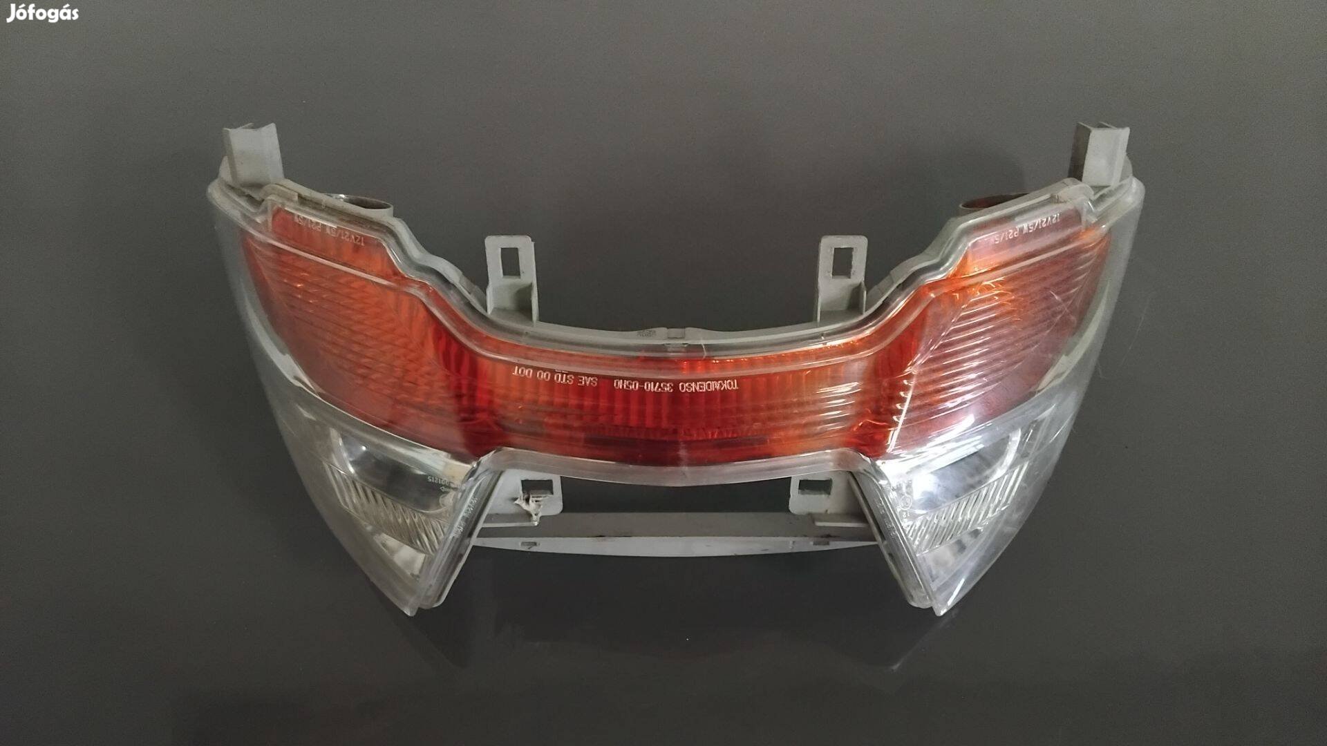 Suzuki Burgman 400 K7 Hátsó lámpa | 35710-05H0