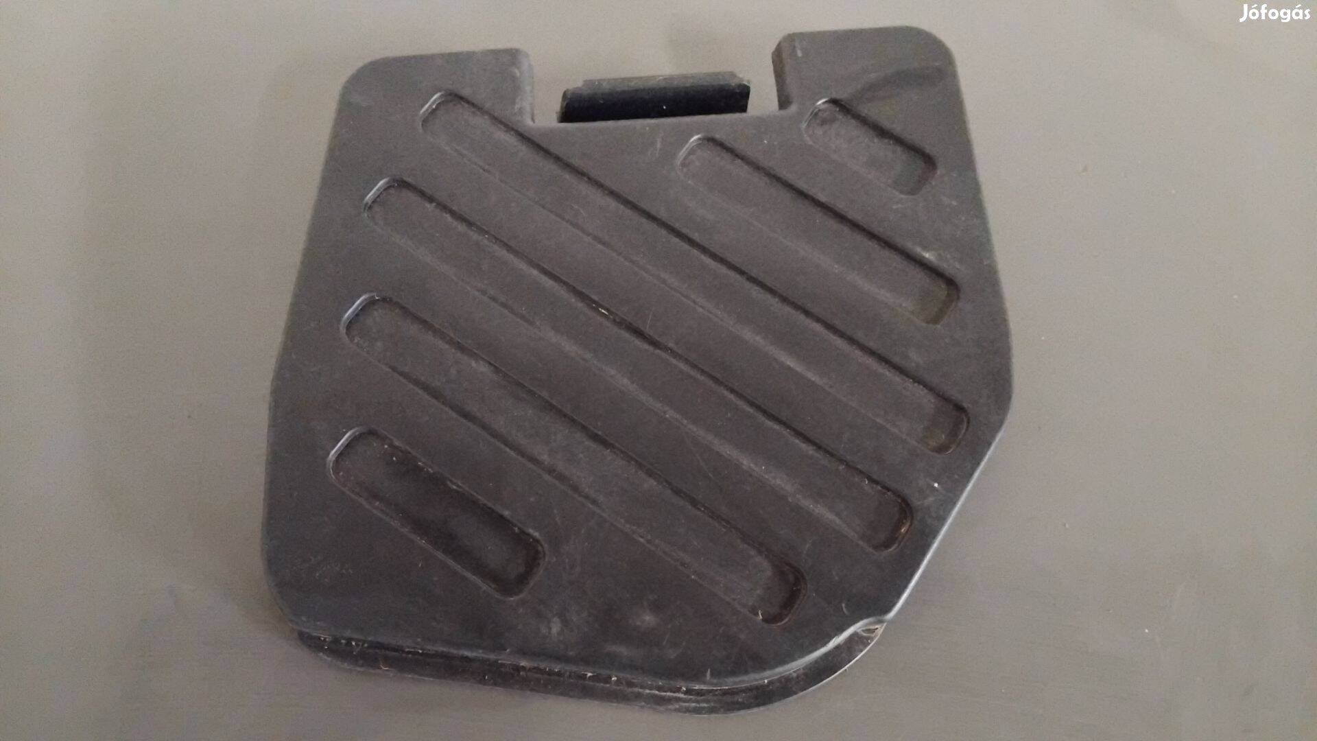 Suzuki Burgman 400 K7 Jobb oldali fedő panel