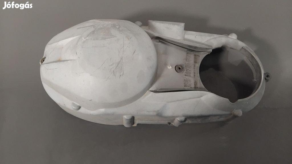 Suzuki Burgman 400 K7 - Hajtásburkolat