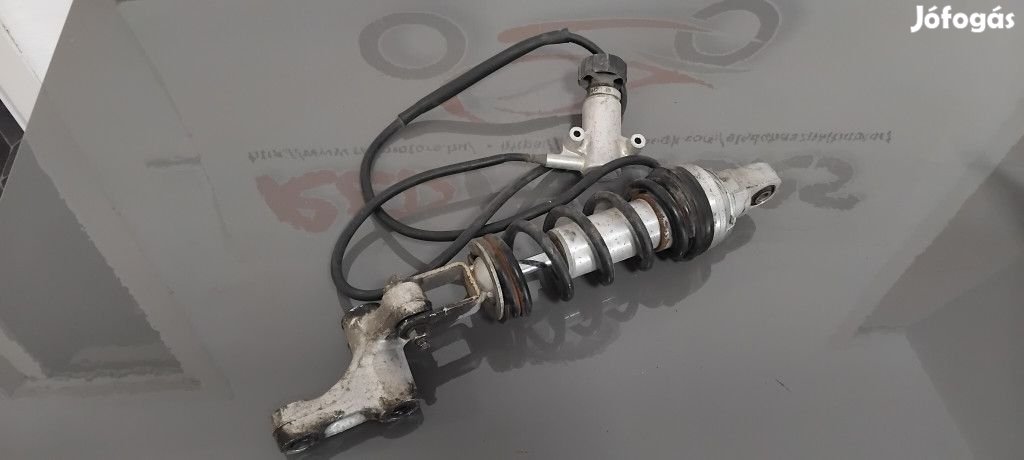 Suzuki Burgman 400 Rugóstag