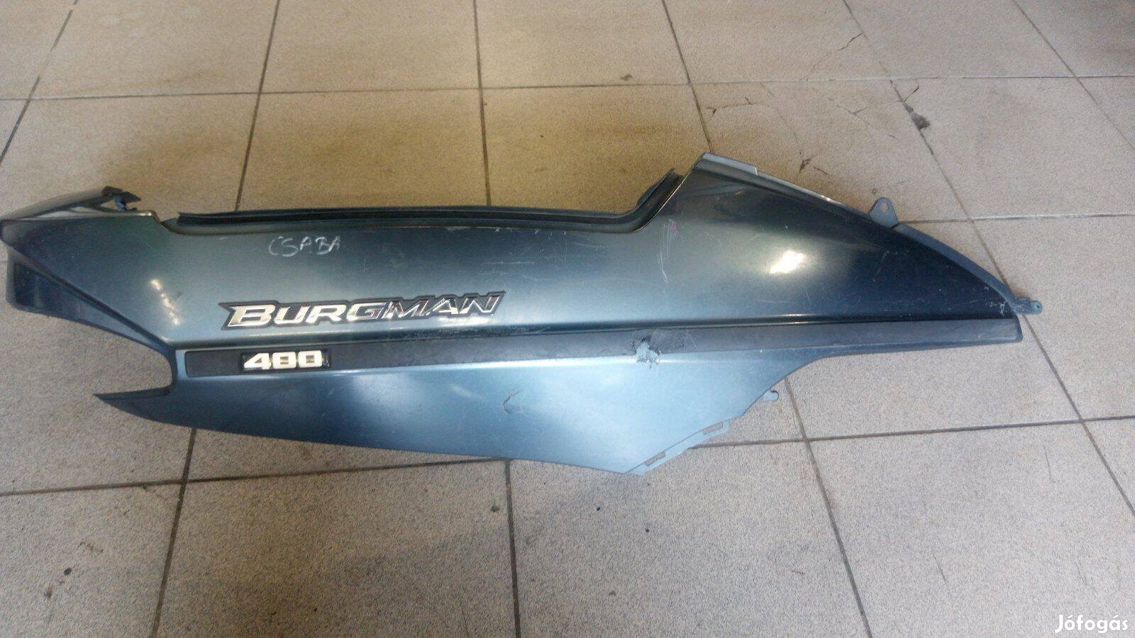 Suzuki Burgman 400 ülés alatti idom jobb