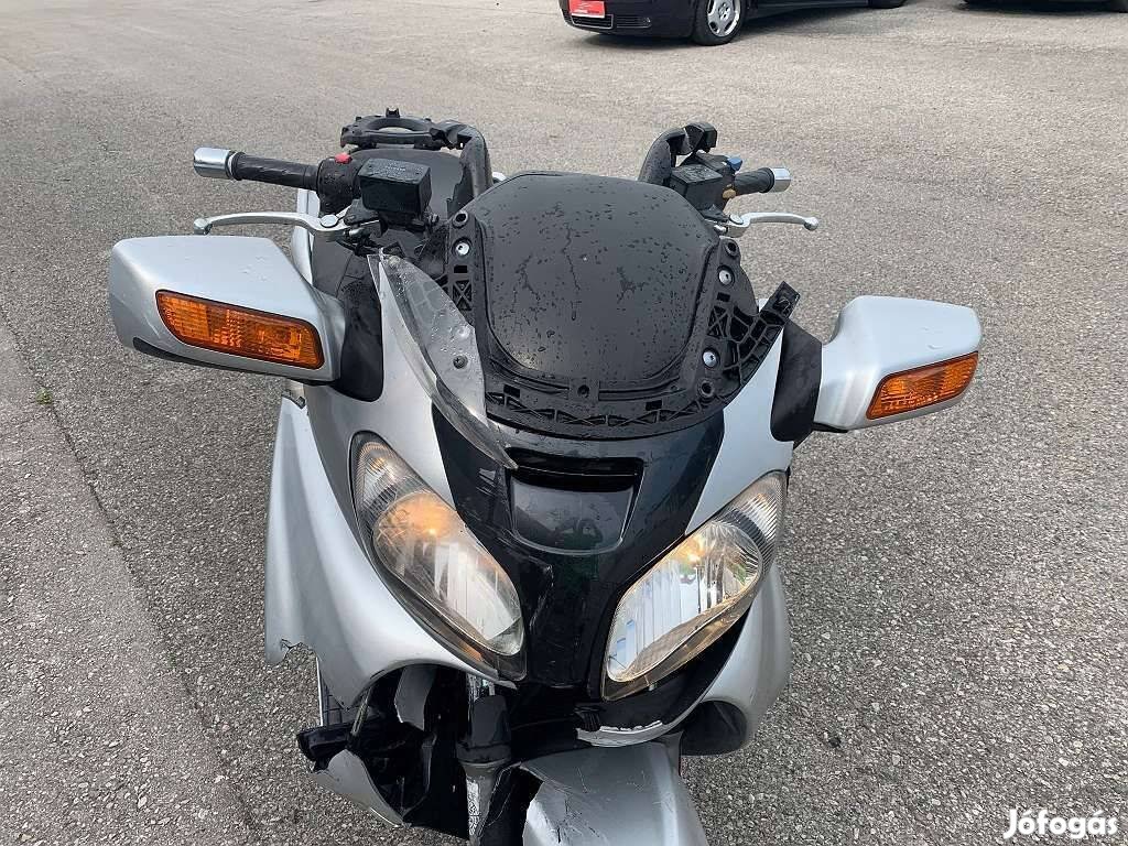 Suzuki Burgman 650,2004-es,Osztrákról:balos-jobbos motoros tükrők