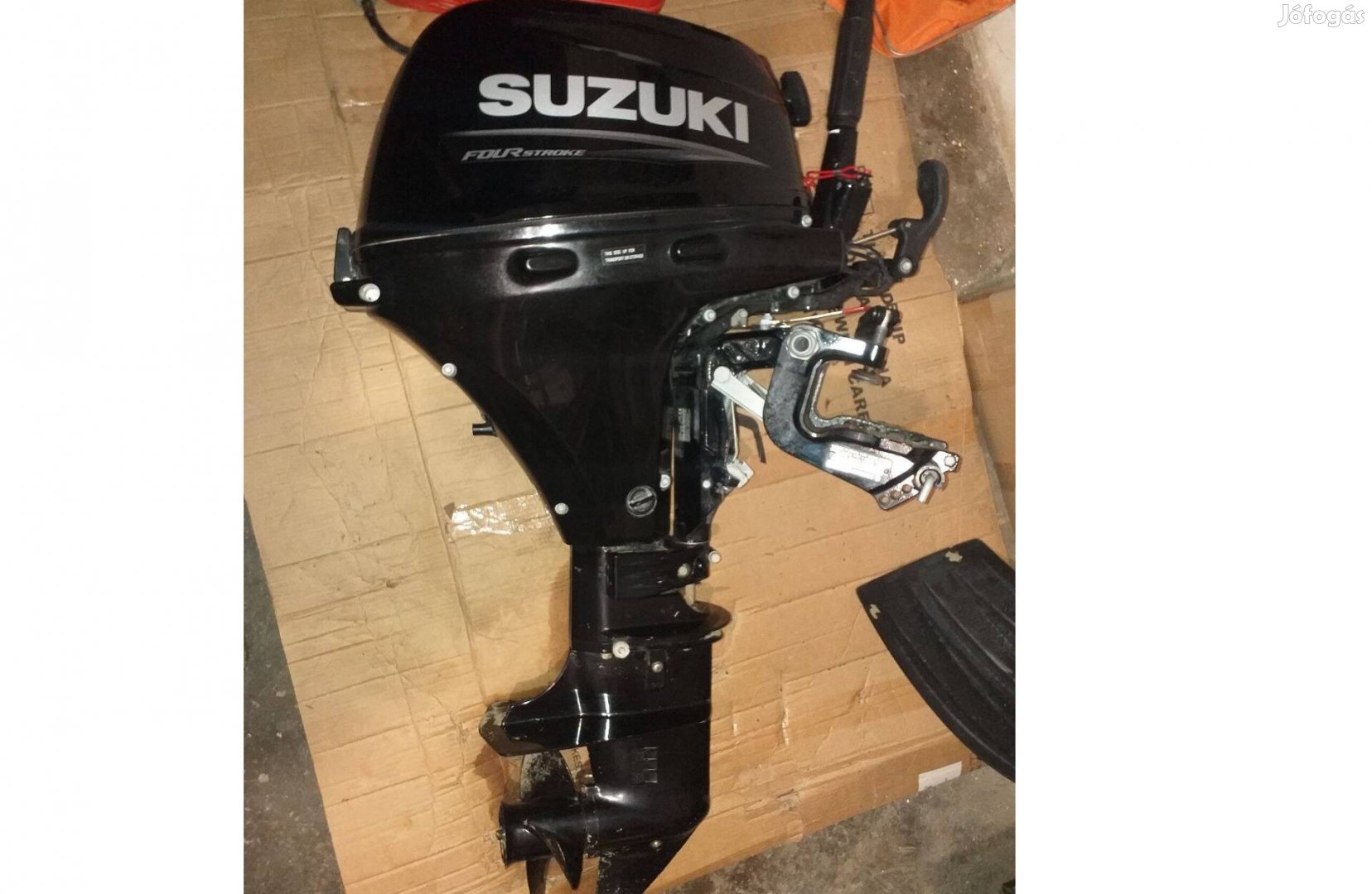 Suzuki DF 20 AS csónakmotor 33 üzemórával