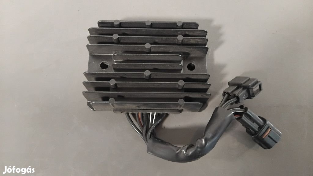 Suzuki Dl 650 V-strom ABS - Feszültségszabályzó