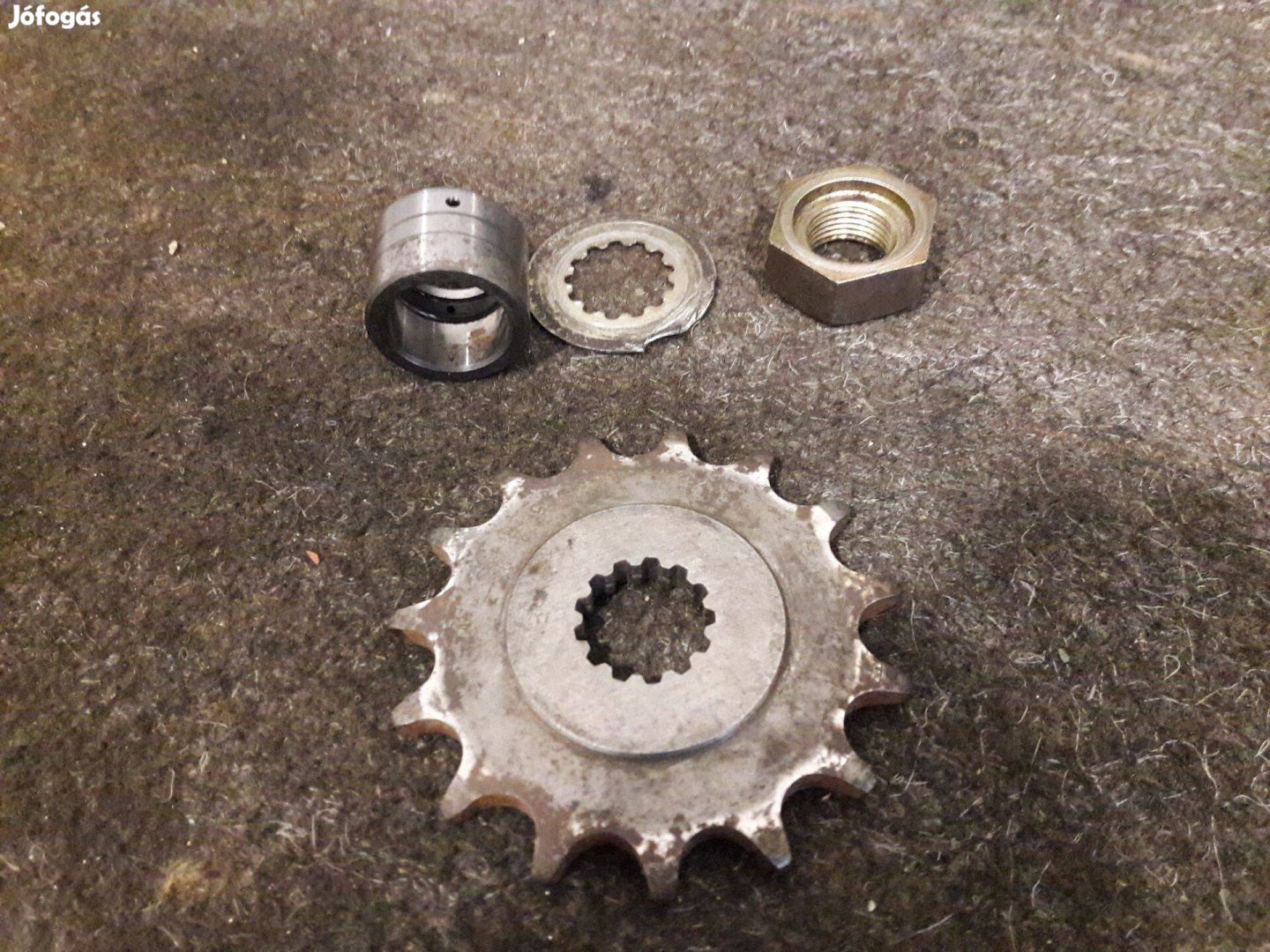 Suzuki GN / GZ / TU komplett kis lánckerék szett