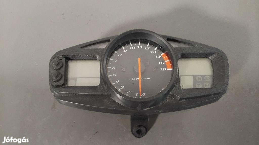 Suzuki GSR 600 (2006) - Kilóméteróra