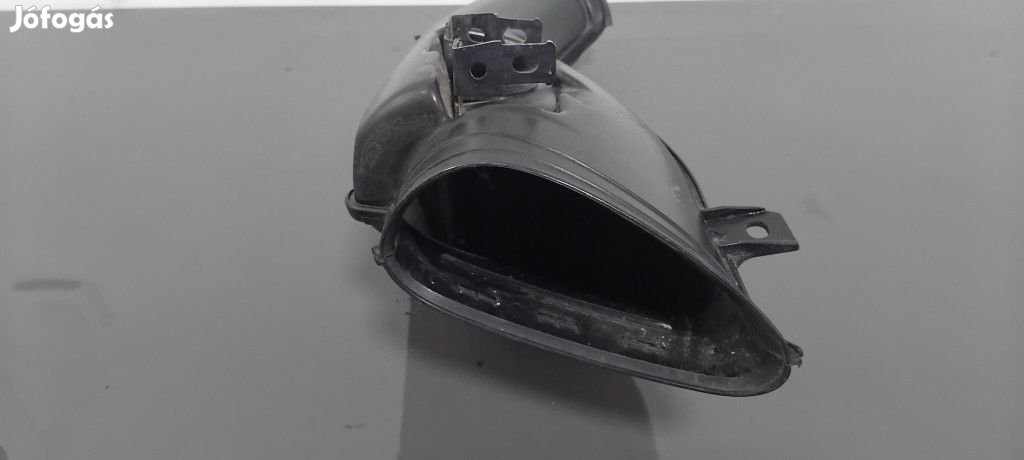 Suzuki GSXR 750 K1 Bal oldali RAM Air cső