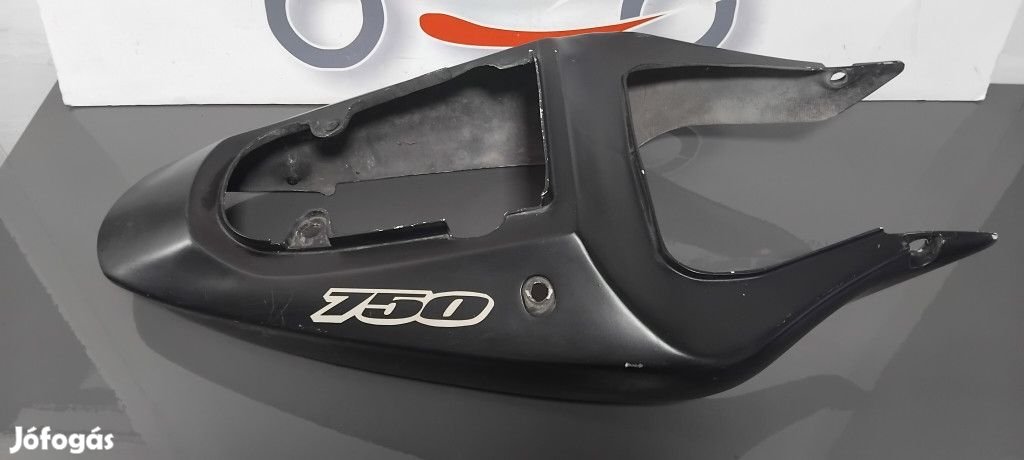Suzuki GSXR 750 K1 Farokidom, utángyártott