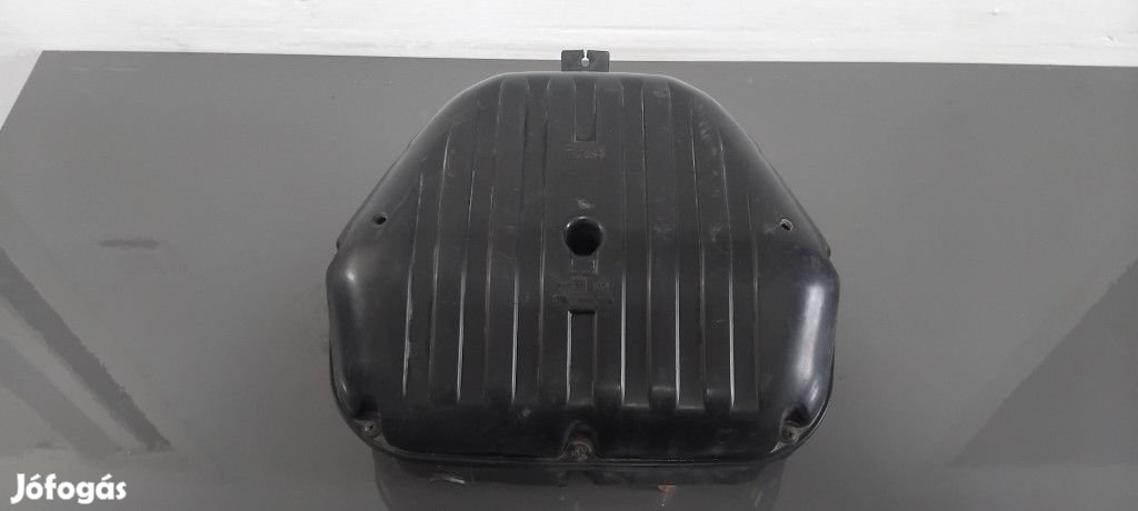 Suzuki GSXR 750 K1 Légszűrőház