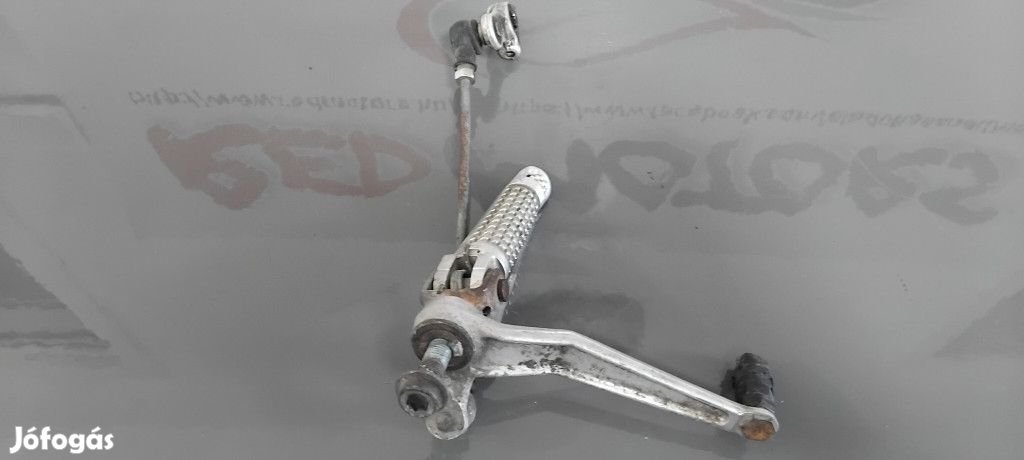 Suzuki GSXR 750 K1 Váltókar rudazattal, lábtartóval