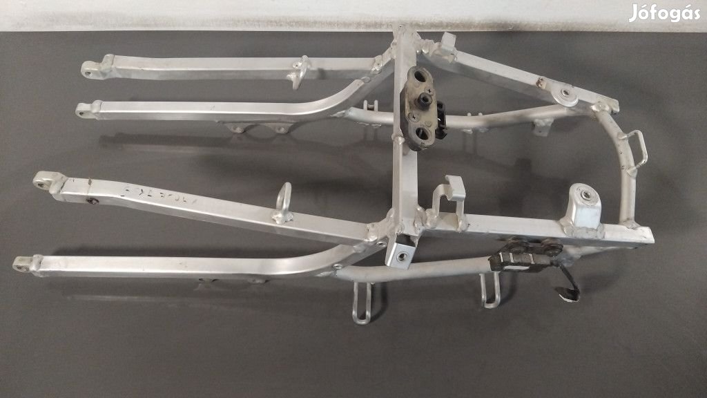 Suzuki GSXR 750 K1 - Segédváz