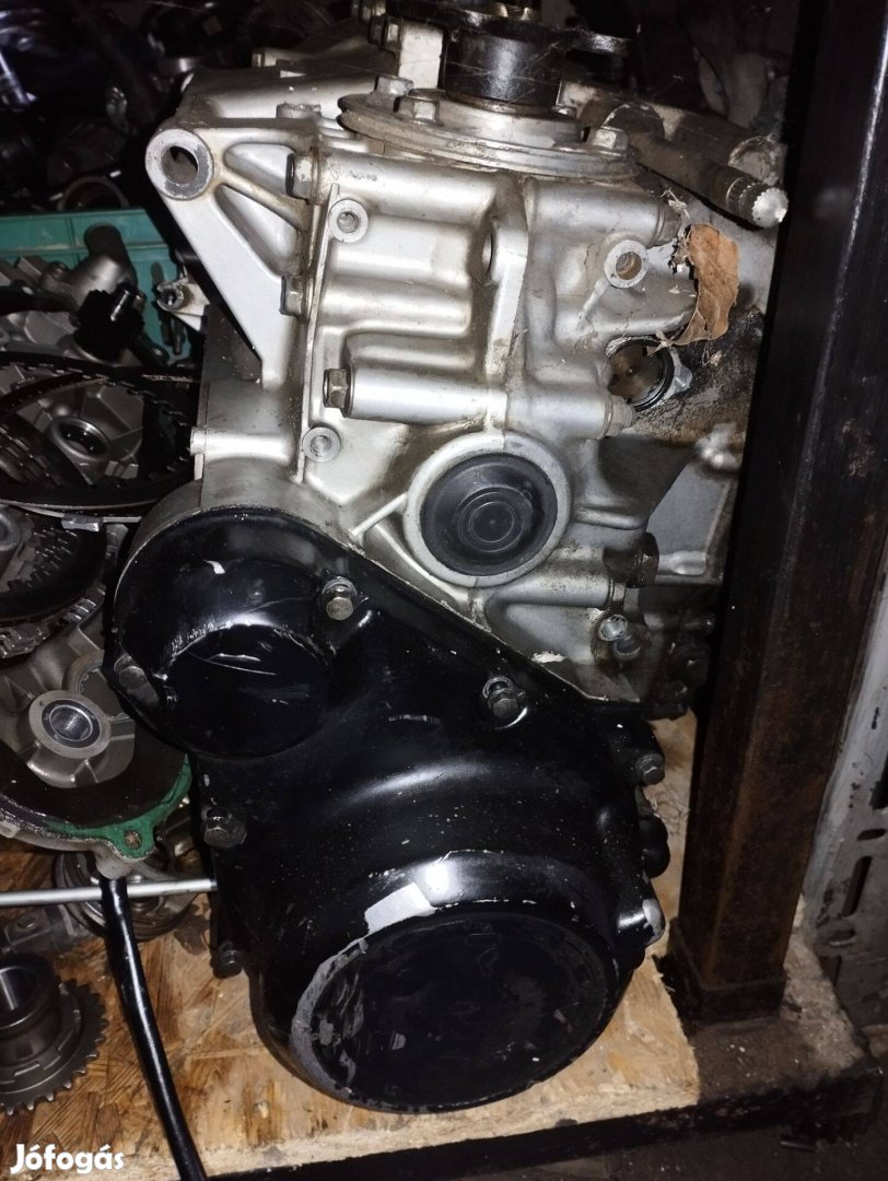 Suzuki GS 650 G alkatrész blokk alsó