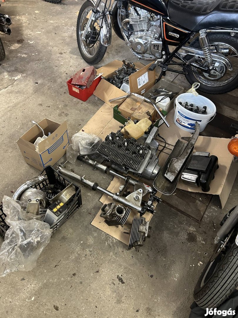 Suzuki GT 380 550 alkatreszek