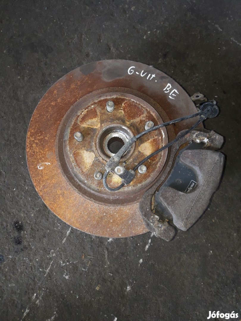 Suzuki Grand Vitara 05- Bal Első Csonkállvány Kerékaggyal