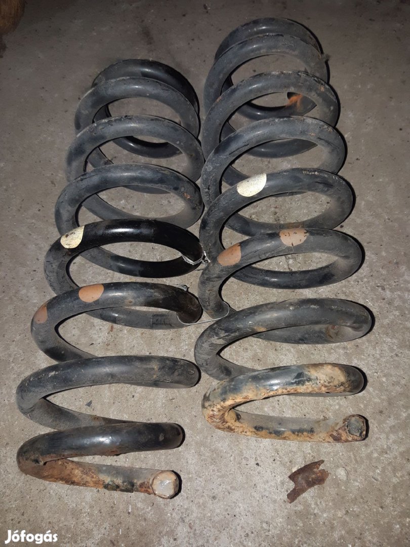 Suzuki Grand Vitara 05- Hátsó Rugó Pár