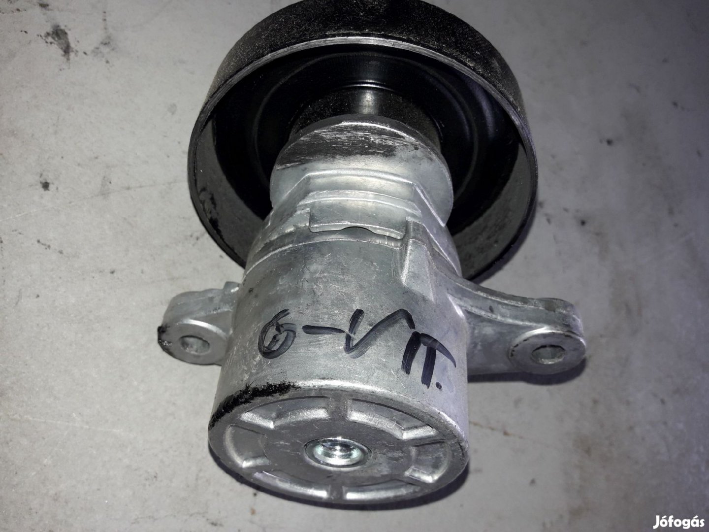 Suzuki Grand Vitara 05- Hosszbordás Szíj Feszítő