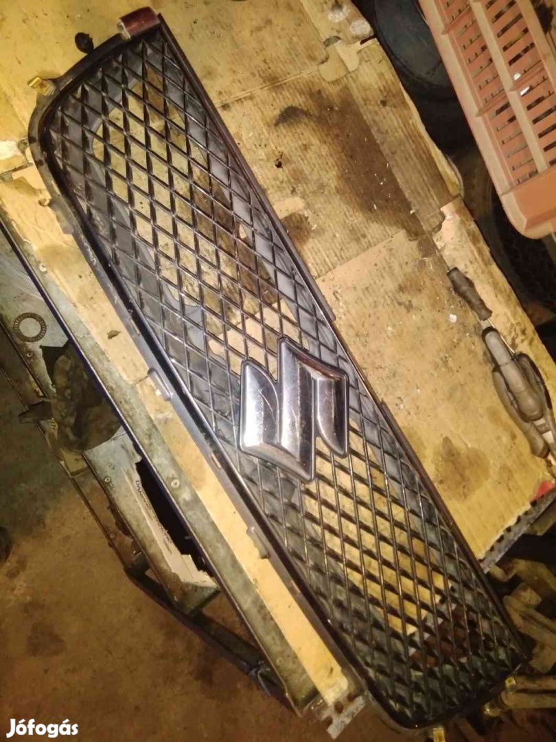 Suzuki Grand Vitara 05- Hűtőrács