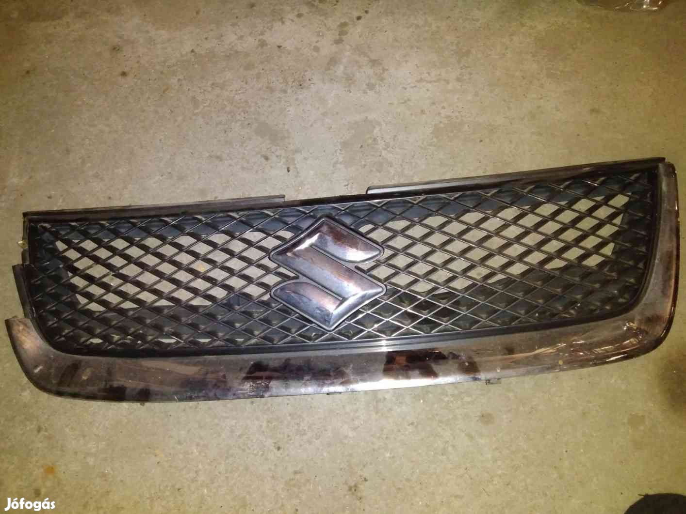 Suzuki Grand Vitara 05- Hűtőrács