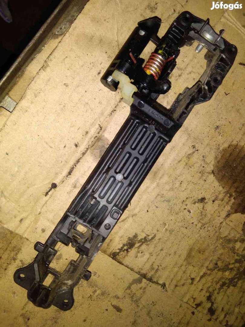 Suzuki Grand Vitara 05- Jobb Első Külső Ajtókilincs