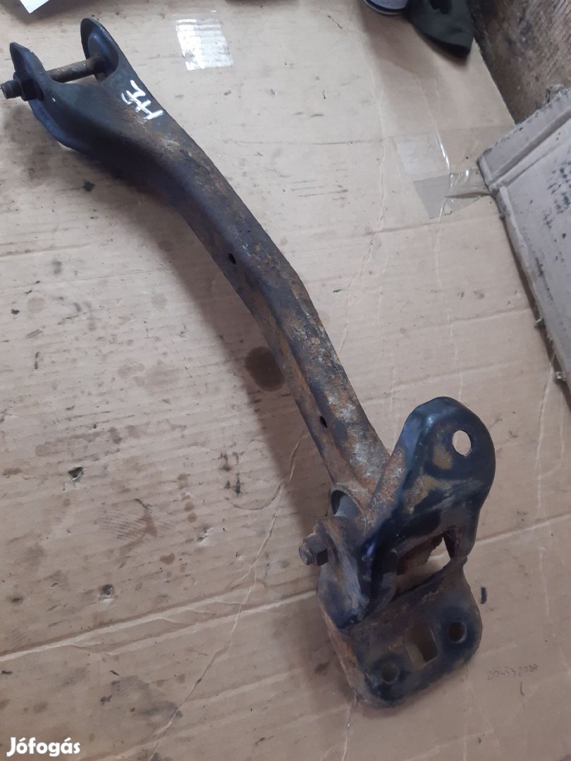 Suzuki Grand Vitara 05- Jobb Hátsó Lengőkar