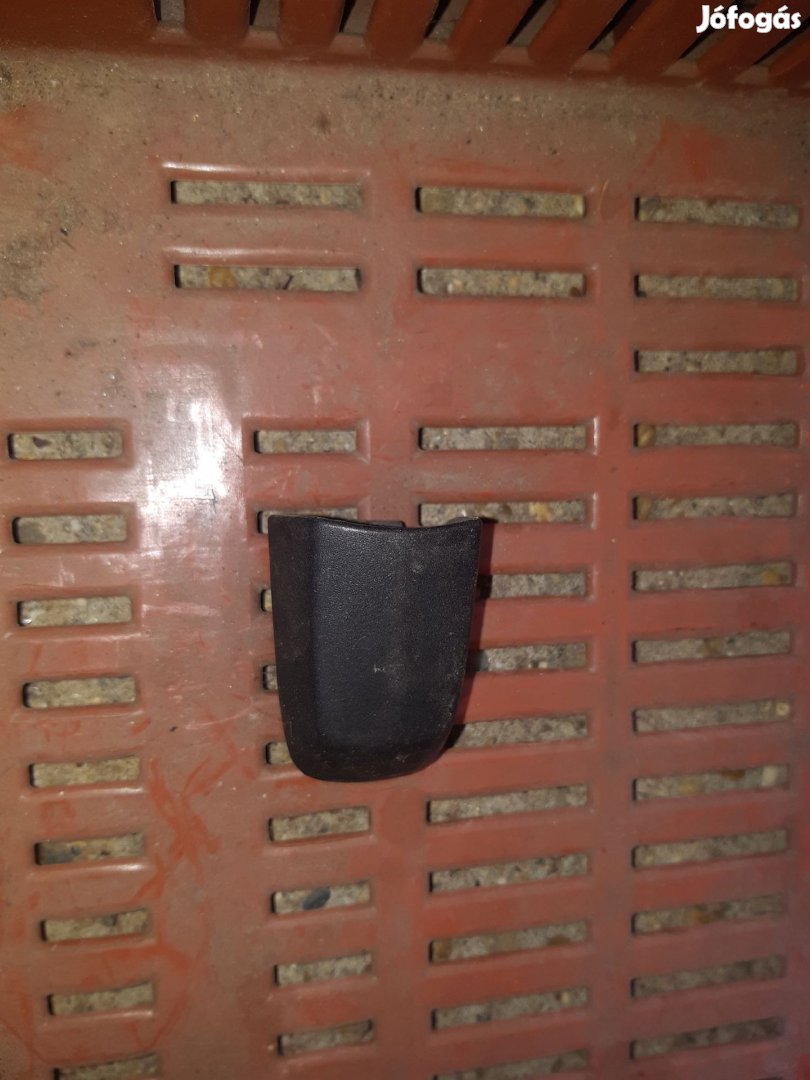 Suzuki Grand Vitara 05- Külső Ajtókilincs Burkolat