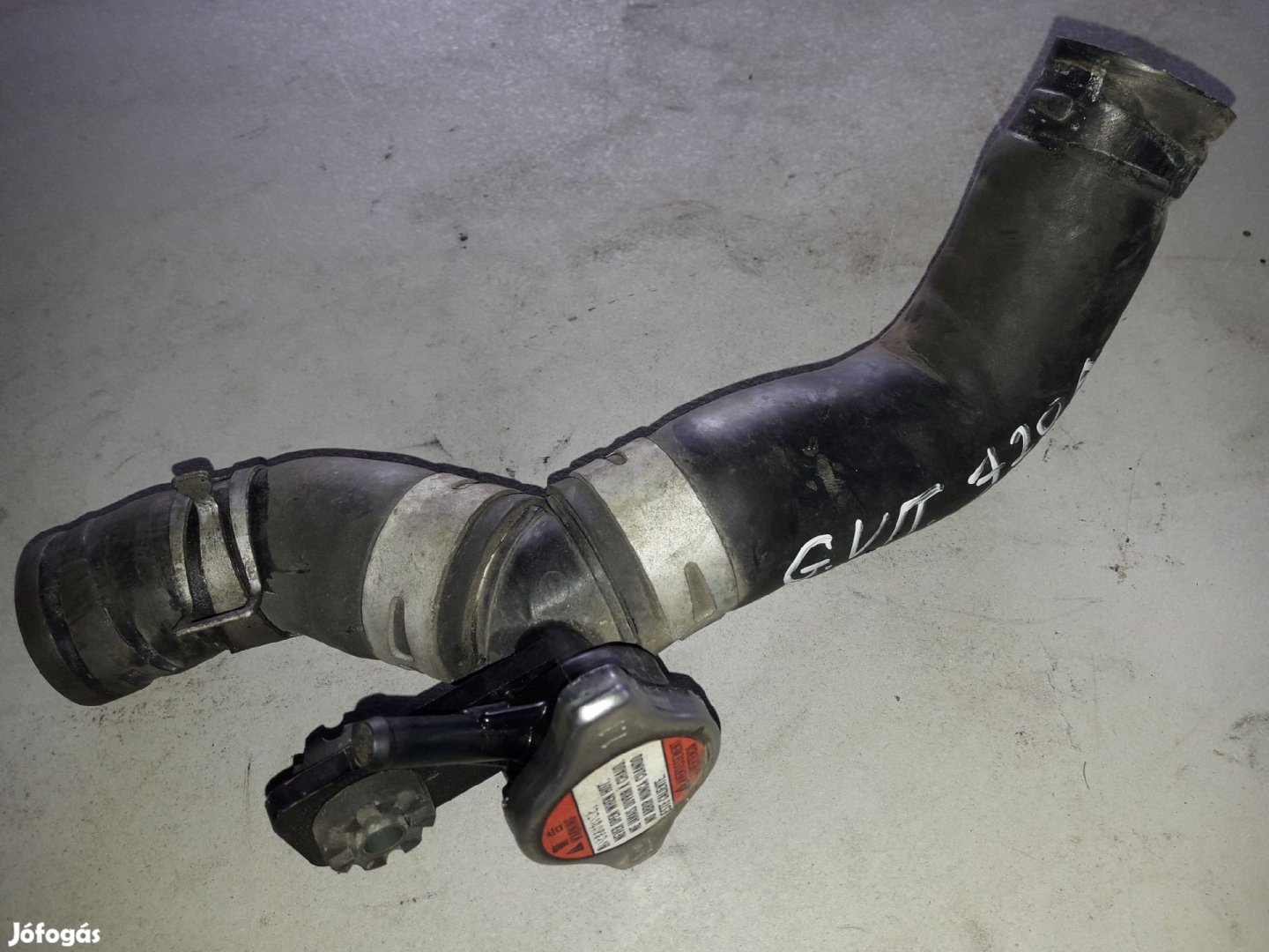 Suzuki Grand Vitara 05- Vízcső Elosztó