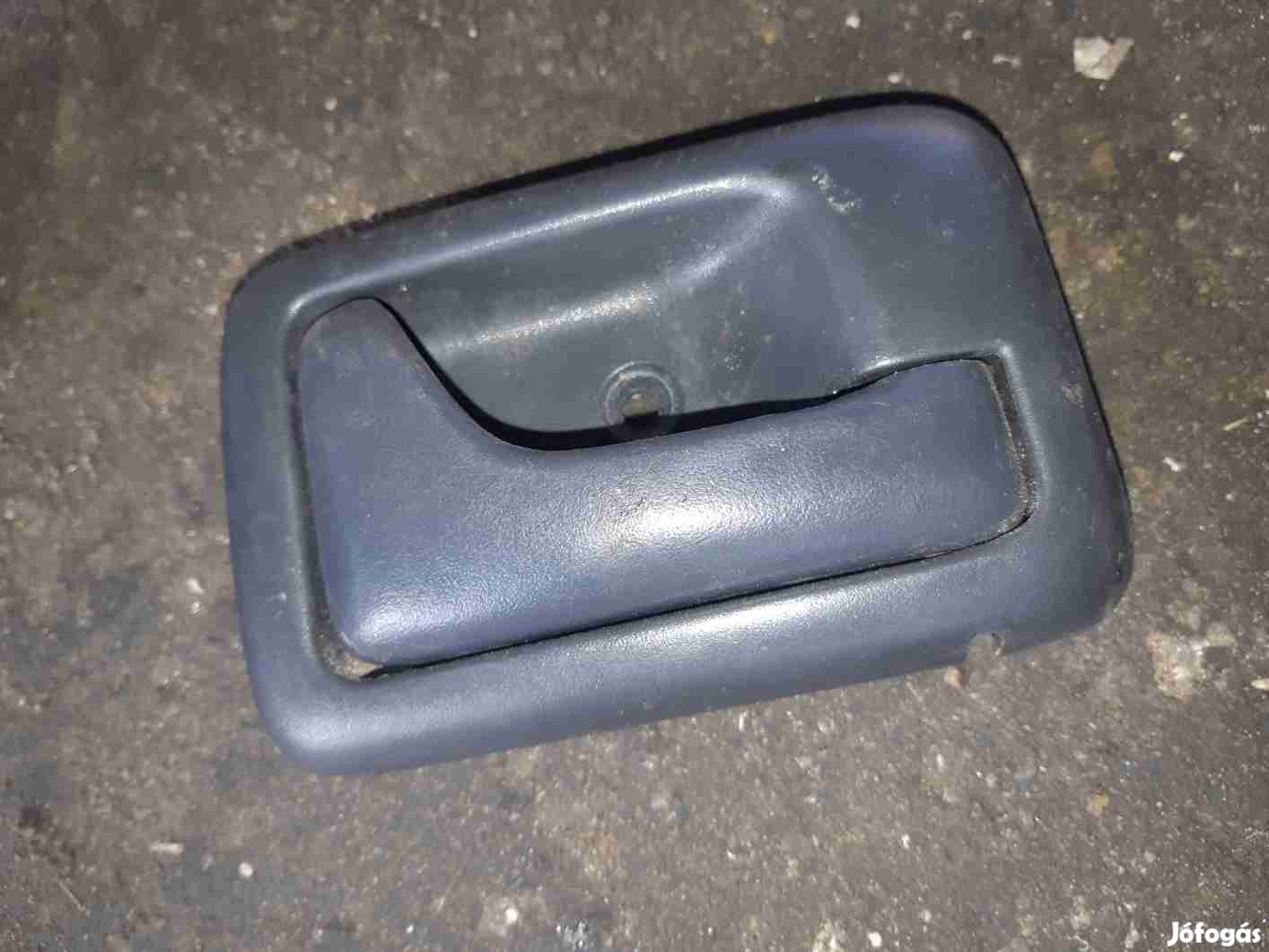 Suzuki Grand Vitara -05 Jobb Hátsó Belső Ajtókilincs