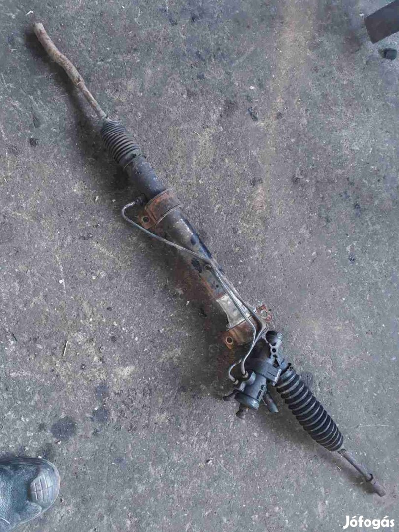 Suzuki Grand Vitara -05 Kormánymű Szervós