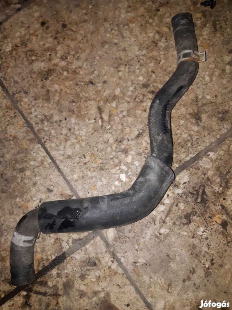 Suzuki Grand Vitara -05 Vízcső