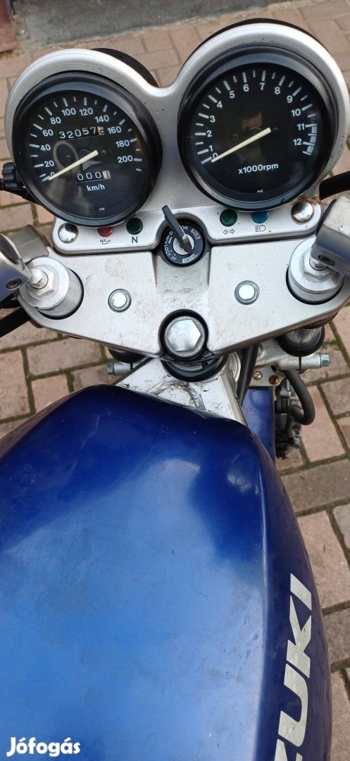 Suzuki Gs500 bontás