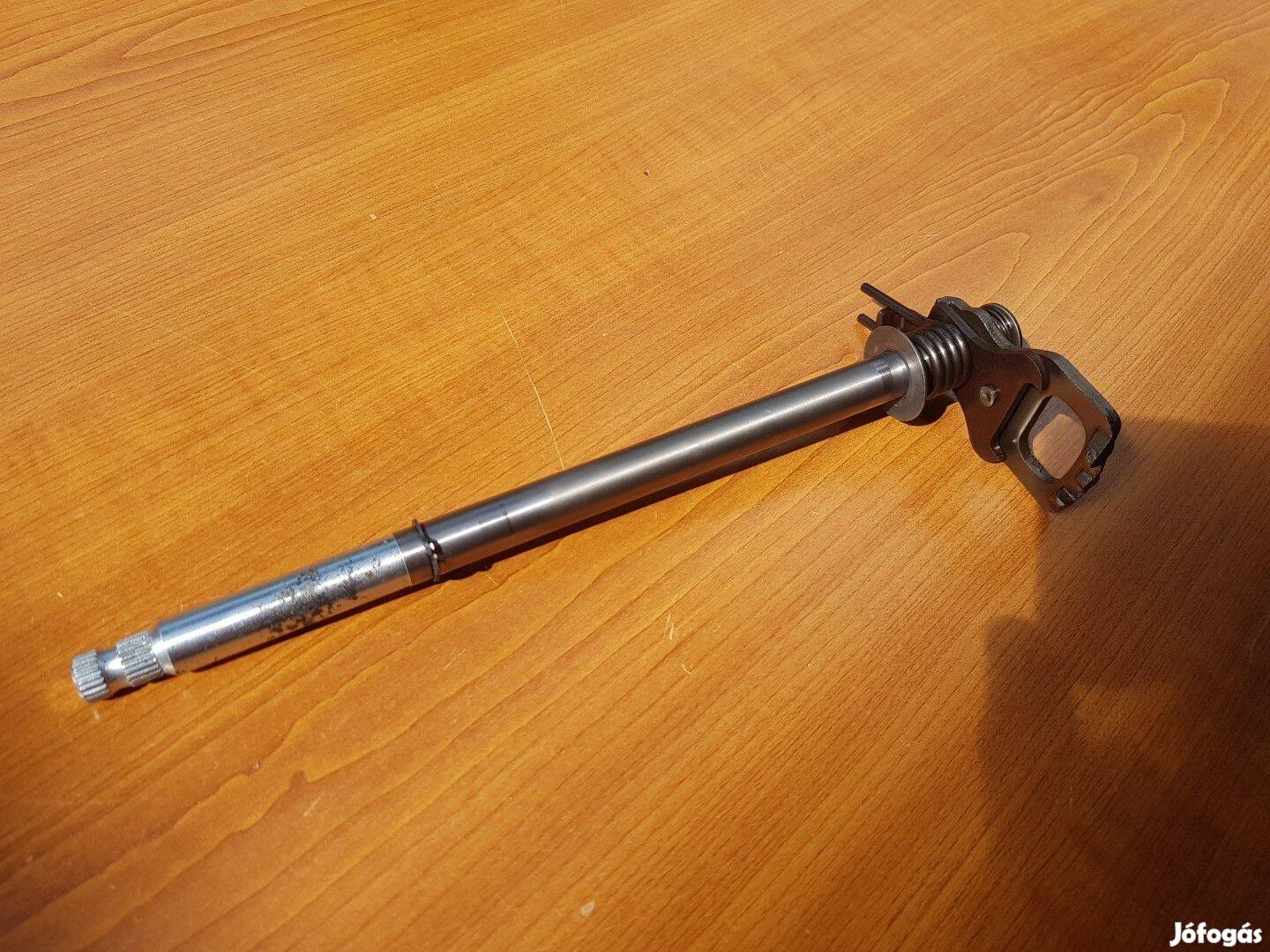 Suzuki Gsx 650-F Váltó tengely 13751