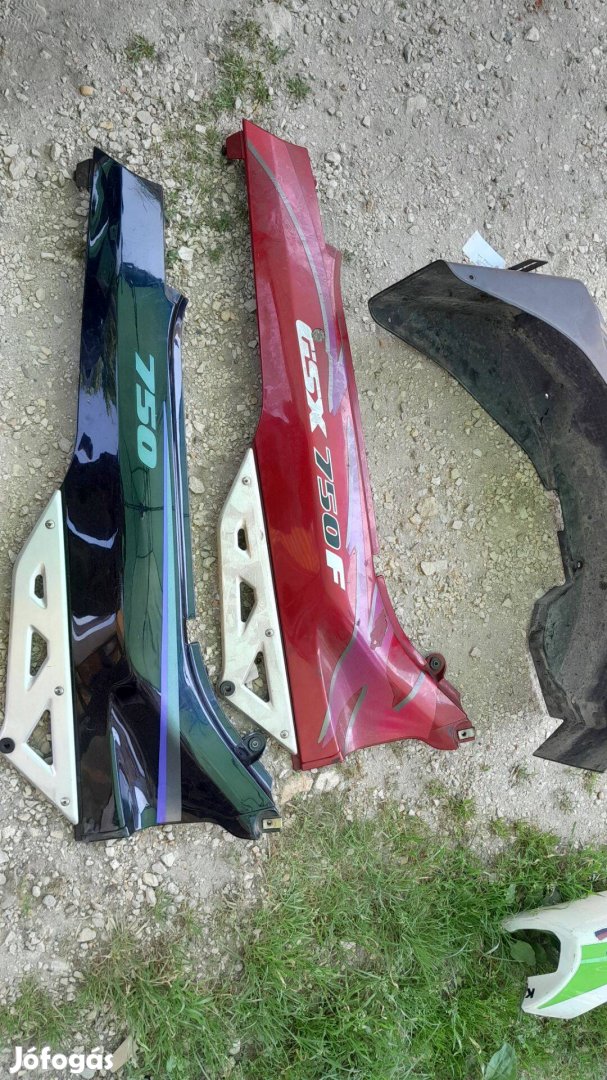 Suzuki Gsx 750 F oldalidom