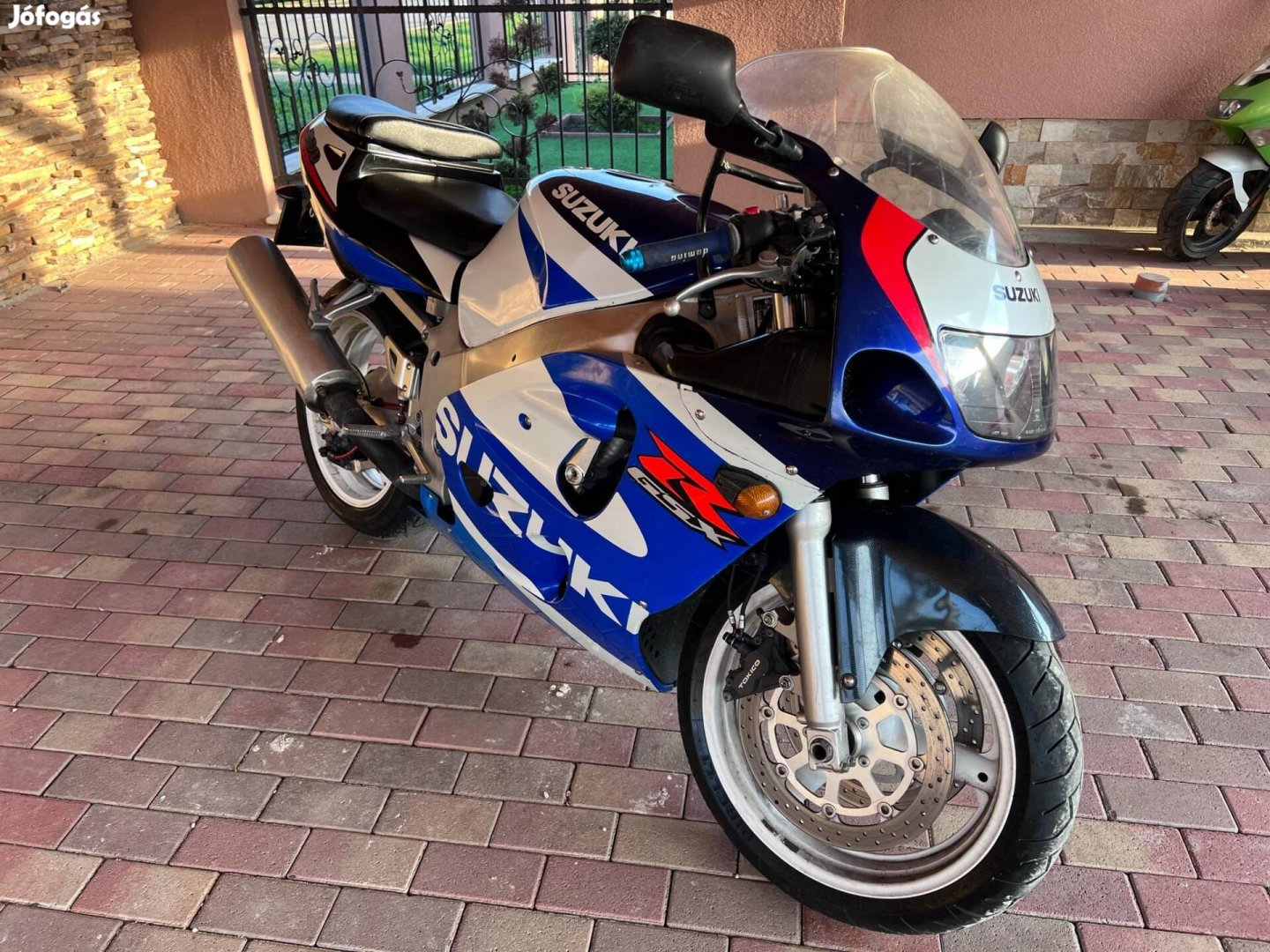 Suzuki Gsx-R 600 Autó csere