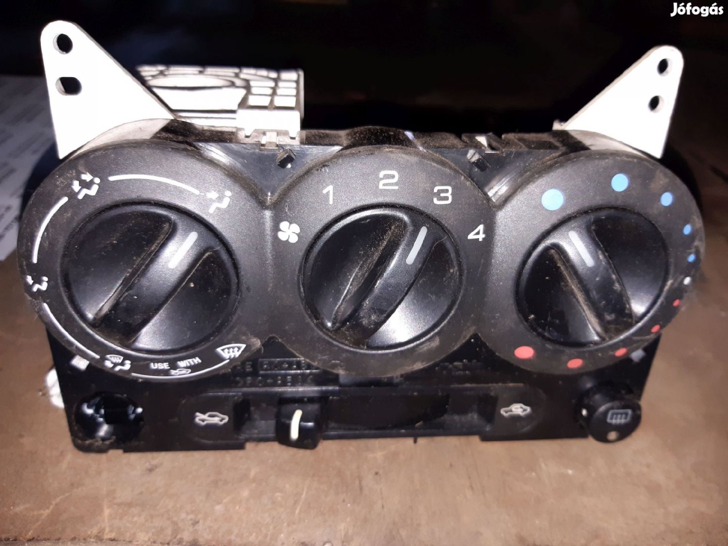 Suzuki Ignis 03-07 Fűtéskapcsoló