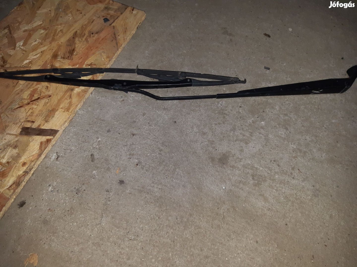 Suzuki Ignis 03-07 Jobb Első Ablaktörlő Kar