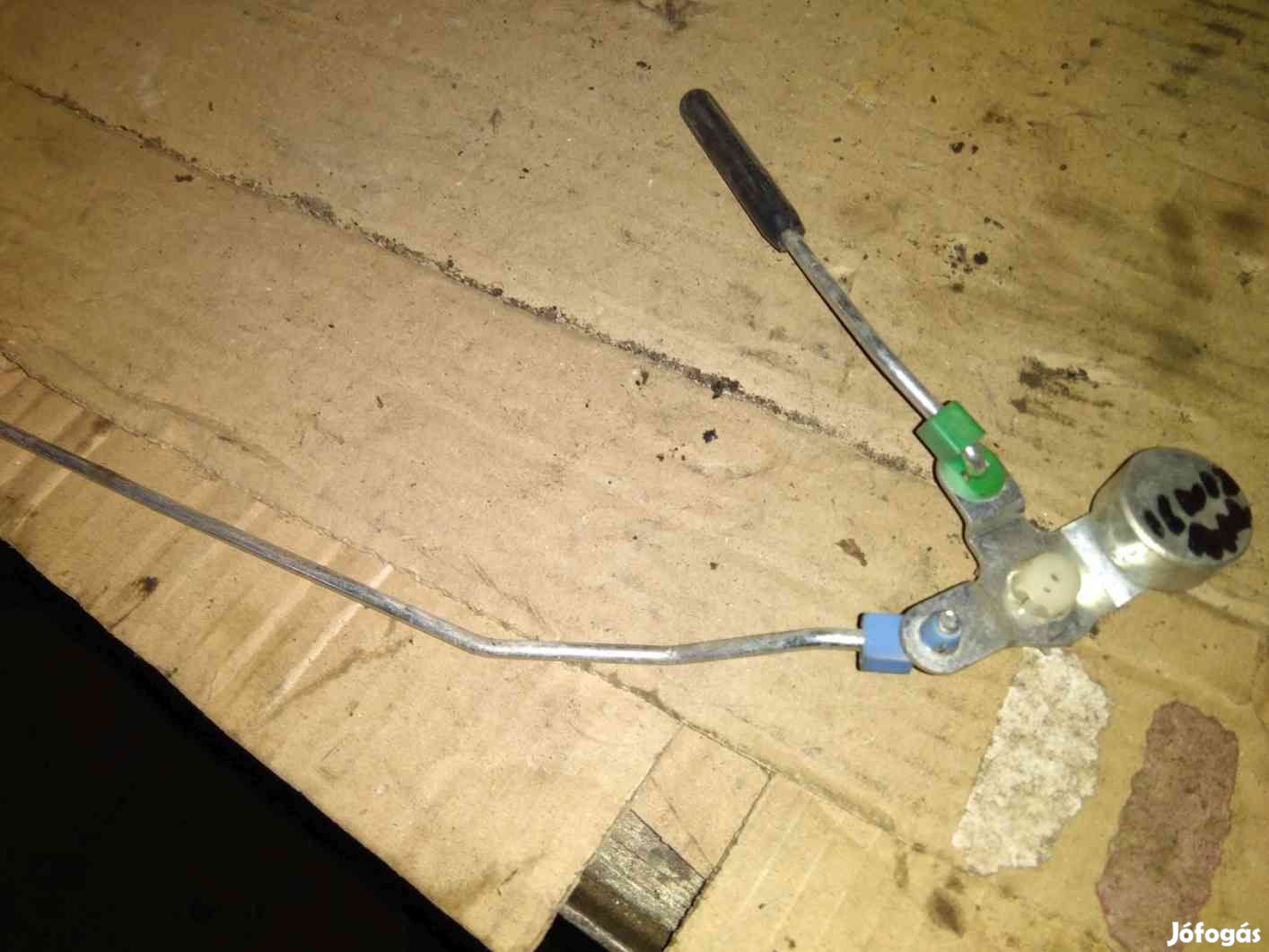 Suzuki Ignis 03-07 Jobb Hátsó Ajtózáró Gomb