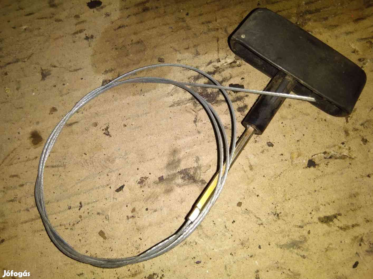 Suzuki Ignis 03-07 Motorháztető Nyitó