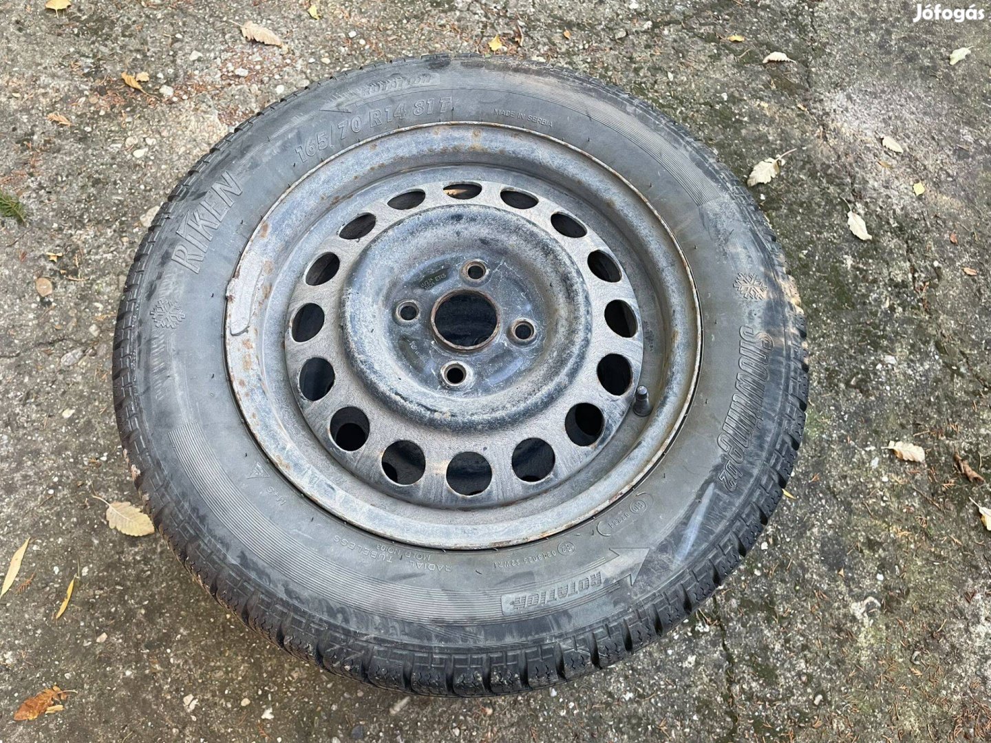 Suzuki Ignis 165/70 R14 téligumi felnivel