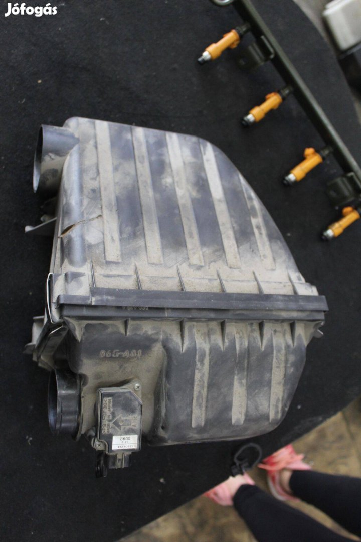 Suzuki Ignis 1.5B levegőszűrő ház 8086084