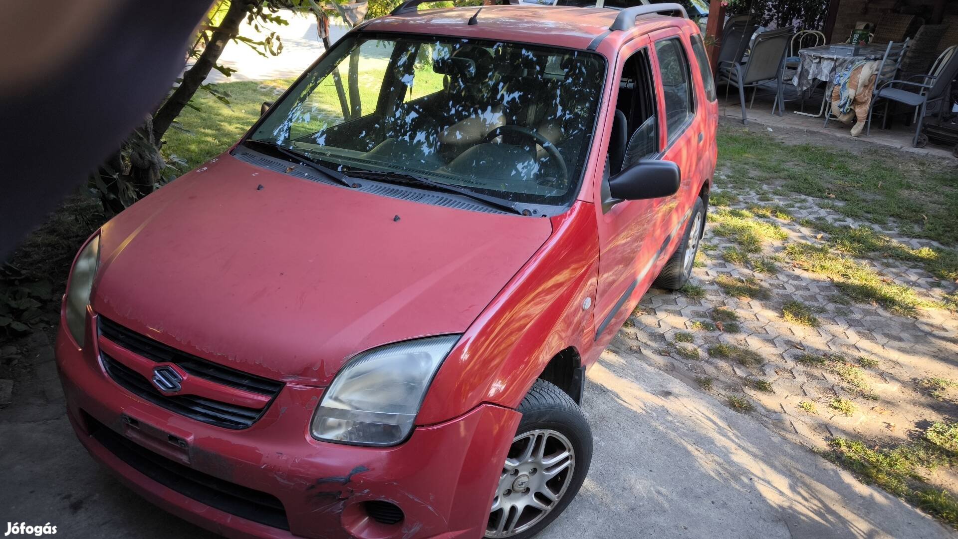 Suzuki Ignis 2003-10 motorháztető kis hibás 
