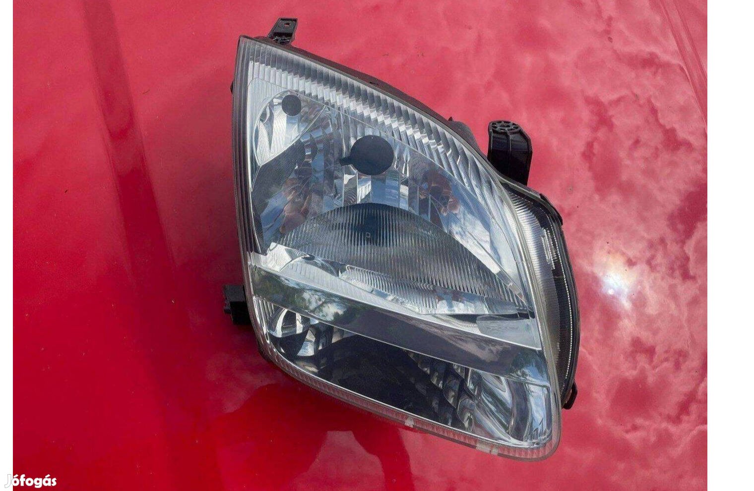 Suzuki Ignis 2 jobb első fényszóró lámpa