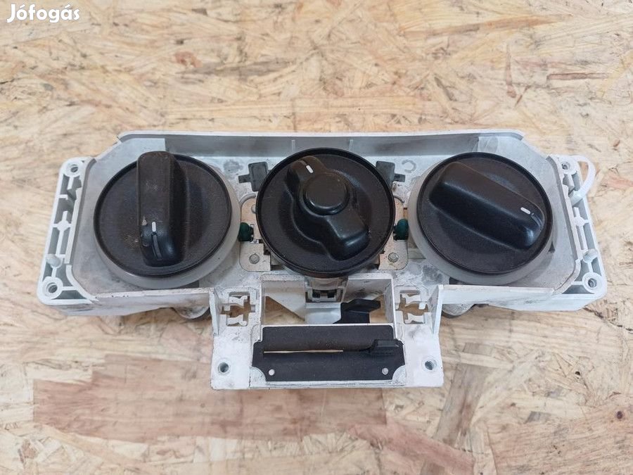 Suzuki Ignis I 2000-2003 Fűtés Kapcsoló