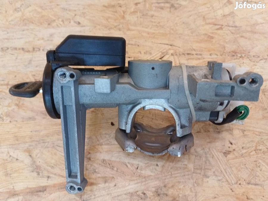 Suzuki Ignis 2000-2003 Gyújtáskapcsoló