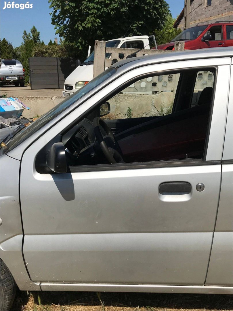 Suzuki Ignis bal első ajtó Z2S ezüst