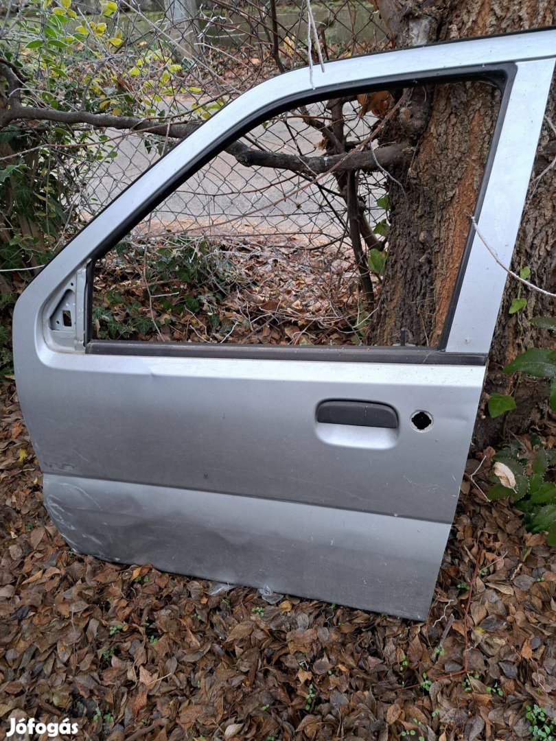 Suzuki Ignis bal első ajtó, ezüst