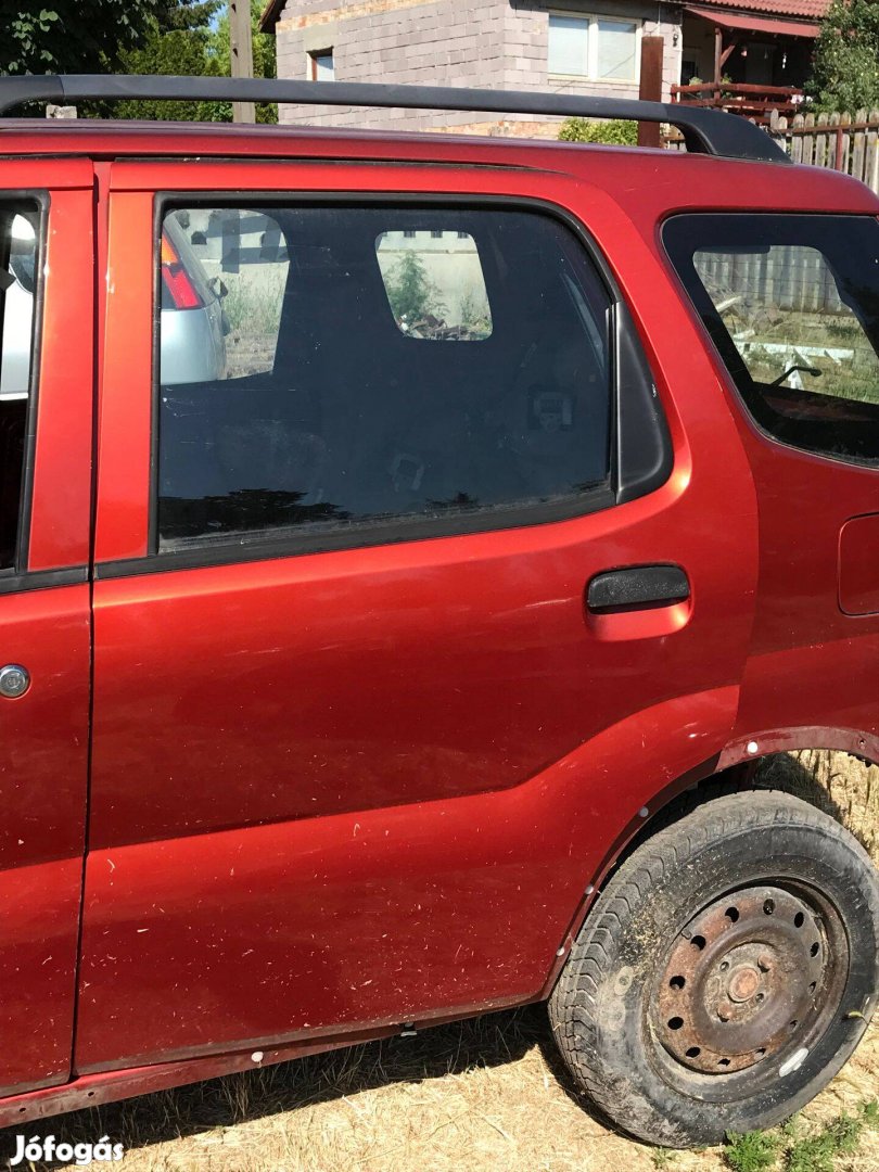 Suzuki Ignis bal hátsó ajtó Zfs