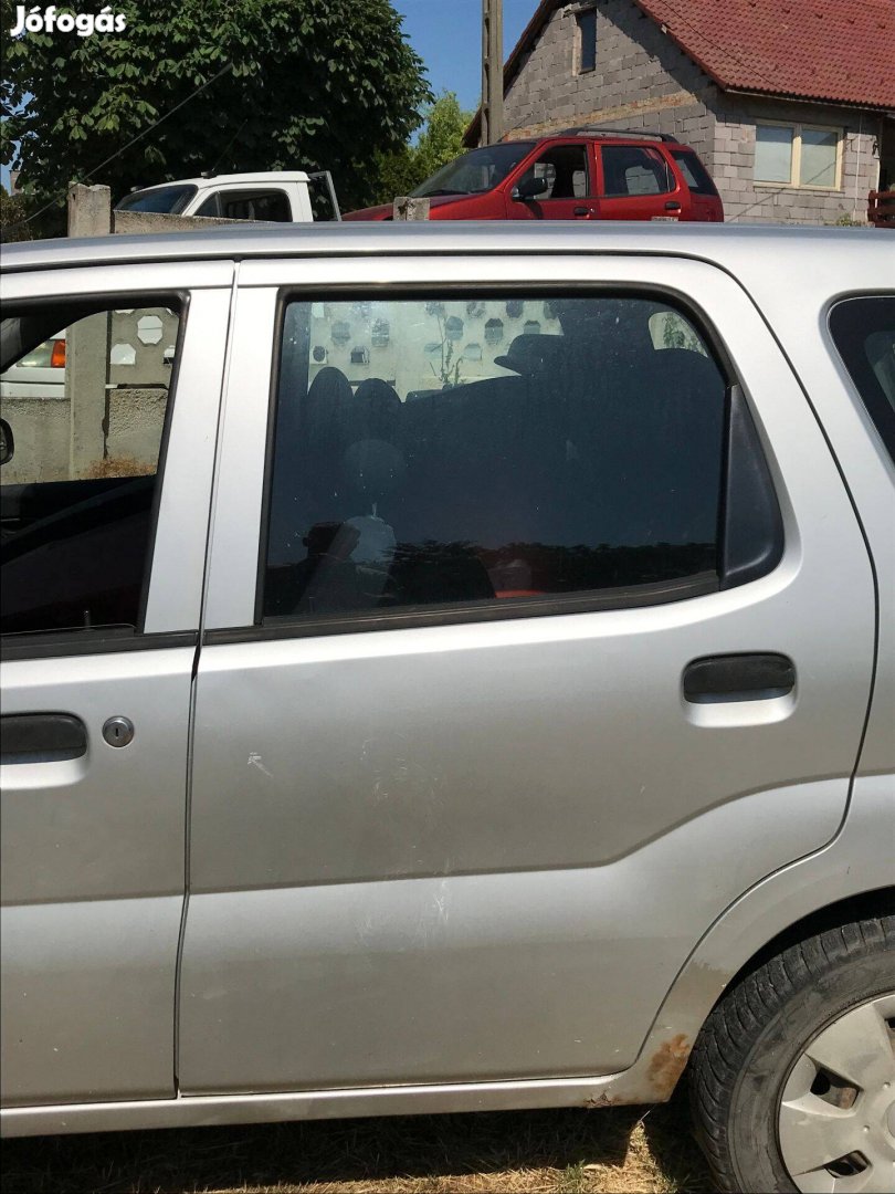 Suzuki Ignis bal hátsó ajtó eladó Z2S ezüst