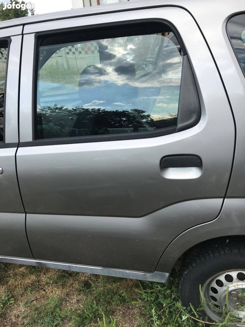 Suzuki Ignis bal hátsó ajtó eladó szürke ZU1