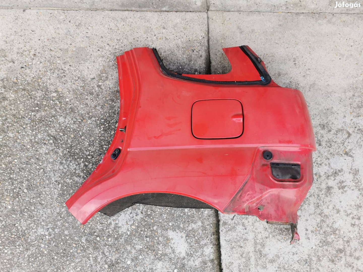 Suzuki Ignis bal hátsó sárvédő 